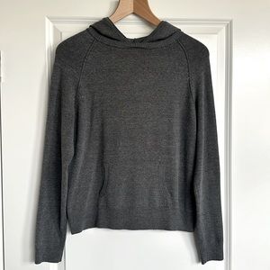 Private Property Hooded Sweater Top sz Medium Women Gray Cropped Lightweight